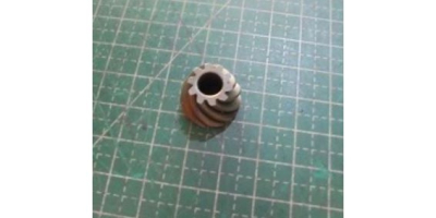 Шестерня ведущая